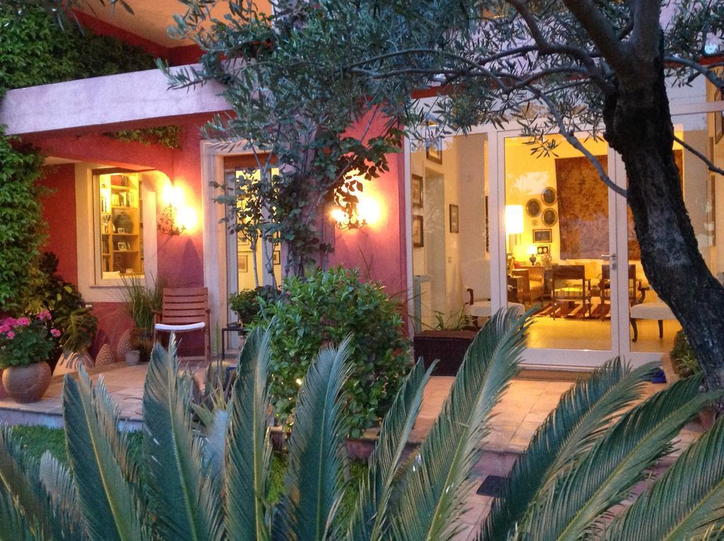 タオルミーナ Rocca Castello Bed & Breakfast エクステリア 写真