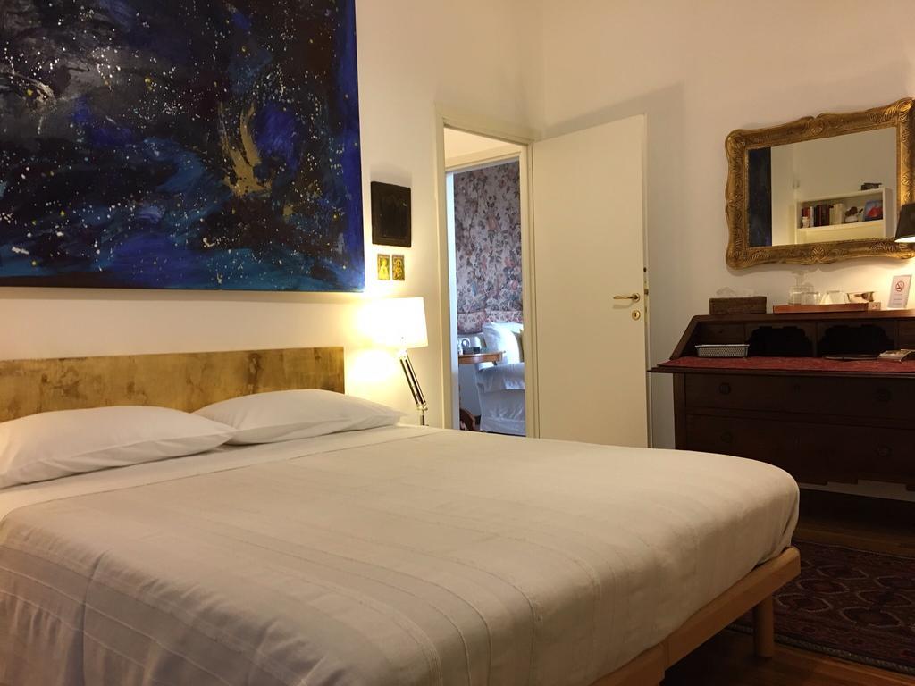 タオルミーナ Rocca Castello Bed & Breakfast エクステリア 写真